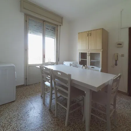 Condominio Trieste 9 Appartamento *